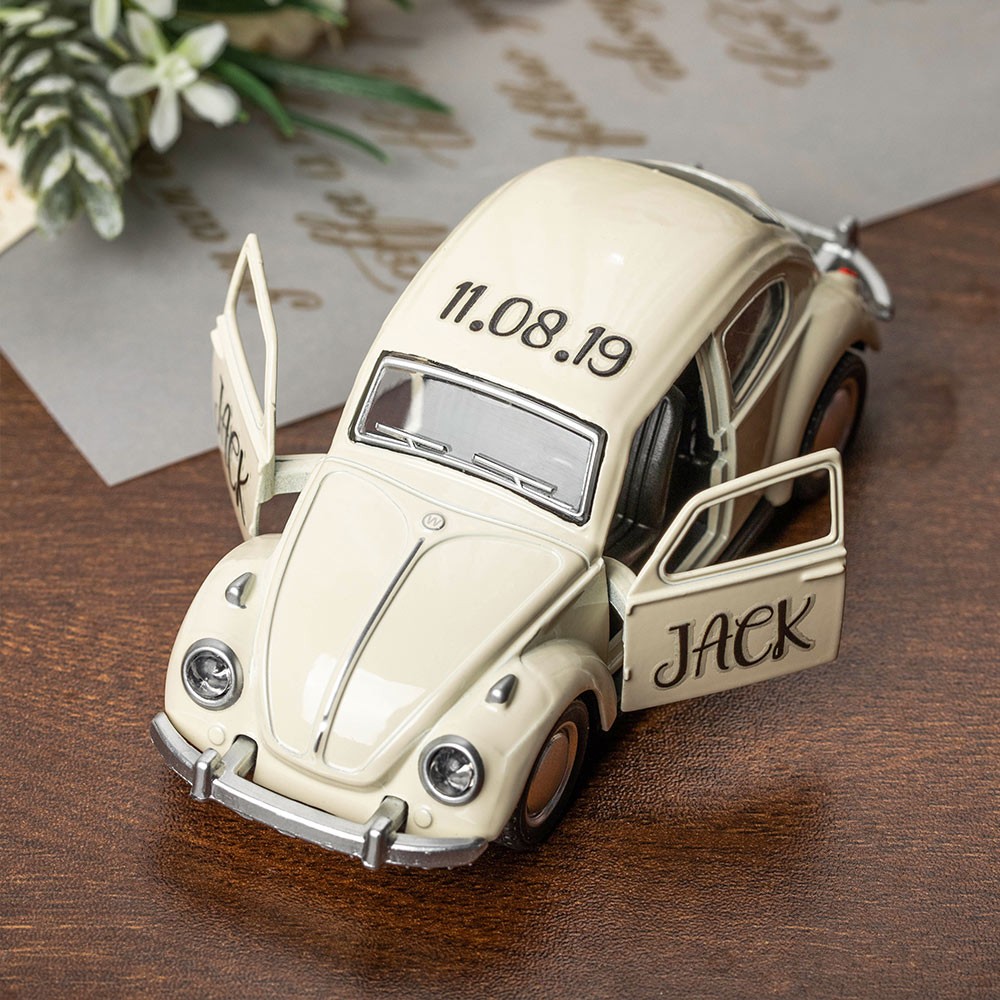 Nom personnalisé Mini modèle de voiture, Mini voiture jouet Beetle, cadeau de remerciement, cadeau de fête de mariage, faveurs de mariage, cadeaux de garçons d'honneur, cadeau pour Page Boy