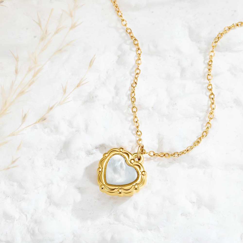 Pearl necklace