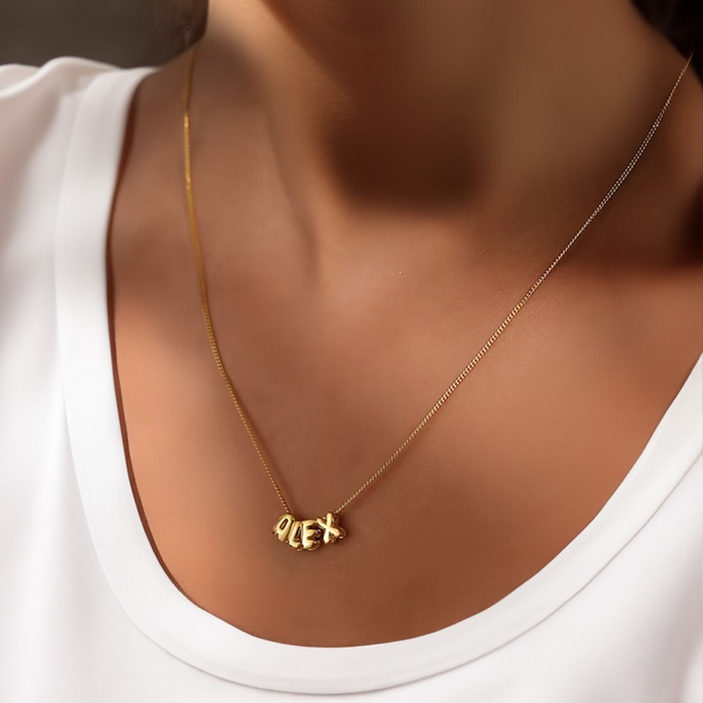 collier lettre bulle