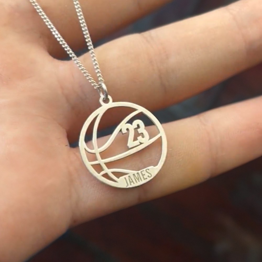 Collier de basket-ball avec nom personnalisé