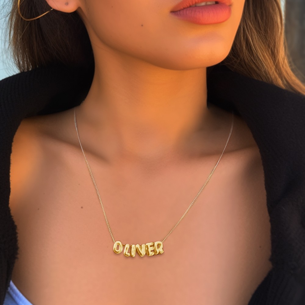 collier initial en or pour femme