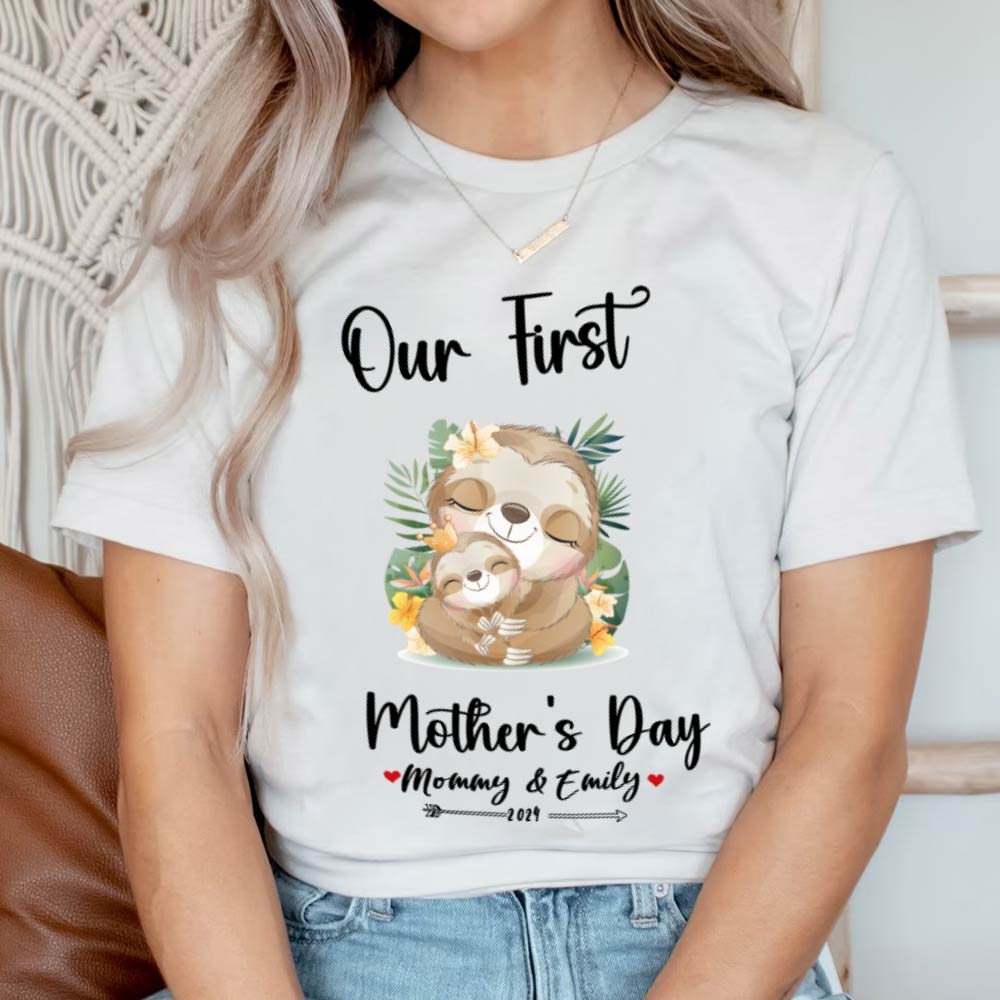 Notre premier ensemble maman et bébé pour la fête des mères / chemise assortie, cadeau maman et bébé, maman bébé paresseux, t-shirt body barboteuse babygrow gilet ensemble, cadeau de nouvelle maman, cadeau de fête des mères