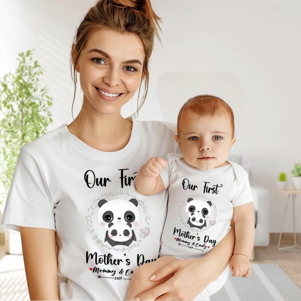 Notre premier ensemble maman et bébé pour la fête des mères / chemise assortie, cadeau maman et bébé, maman bébé pandas, t-shirt body barboteuse babygrow gilet ensemble, cadeau de nouvelle maman, cadeau de fête des mères