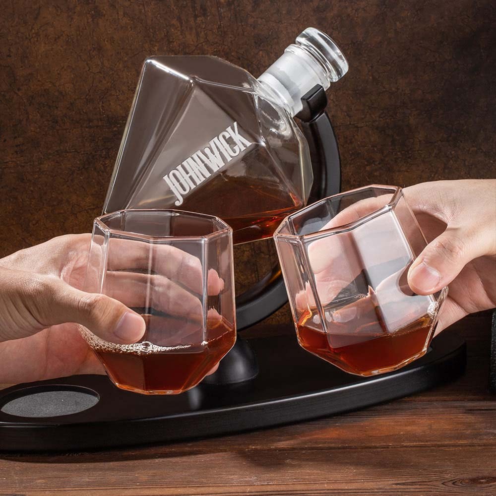 Custom Name Whiskey Decanter Set, Engraved Crystal Whiskey Decanter, Diamond Shape Whiskey Decanter, Father's Day Gifts, Gifts for Dad/Whiskey Lover