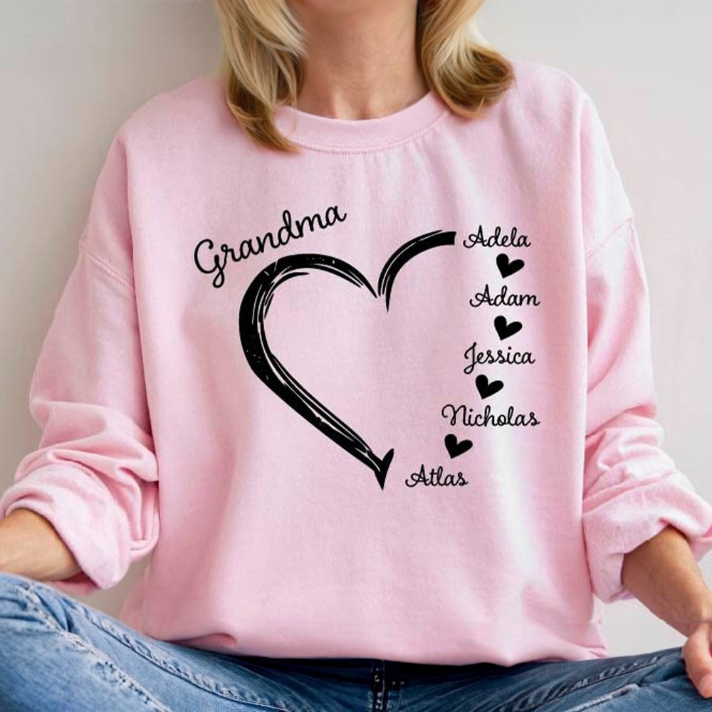 Chemise personnalisée de coeur de grand-mère de nom