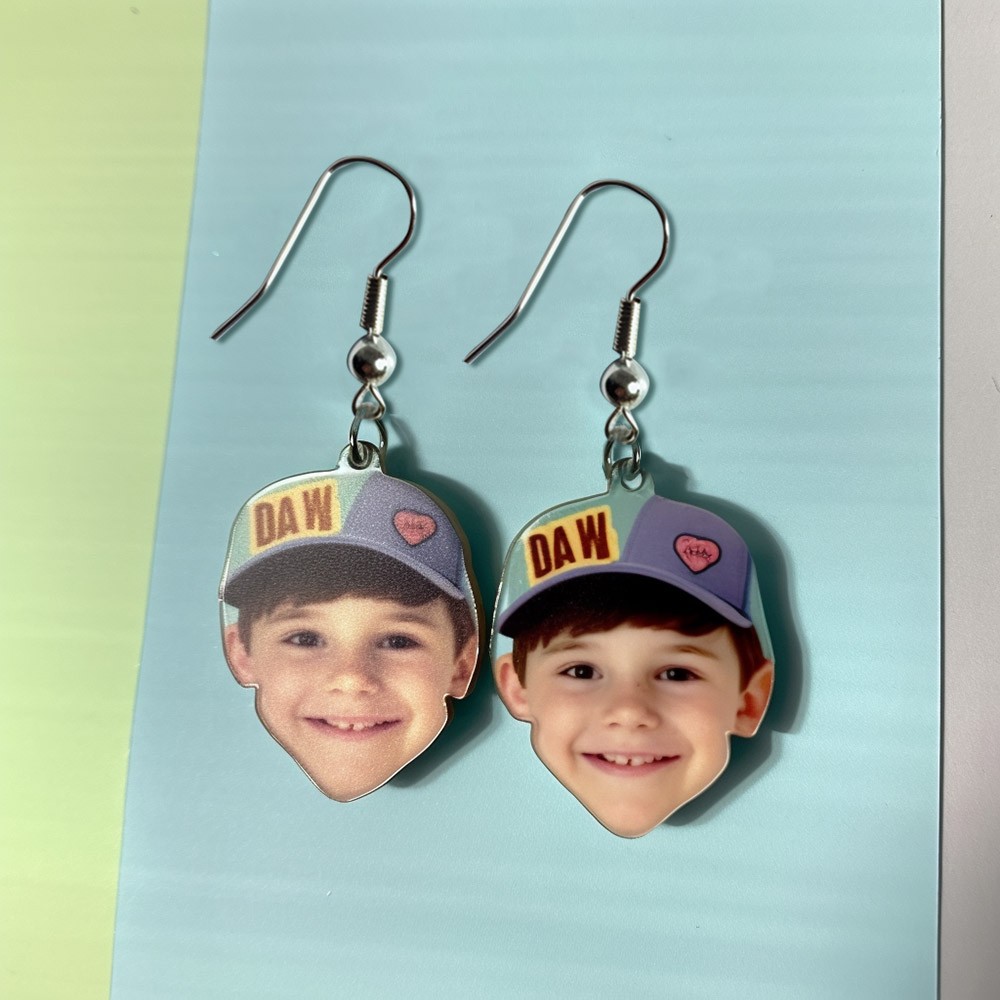 Des boucles d'oreilles