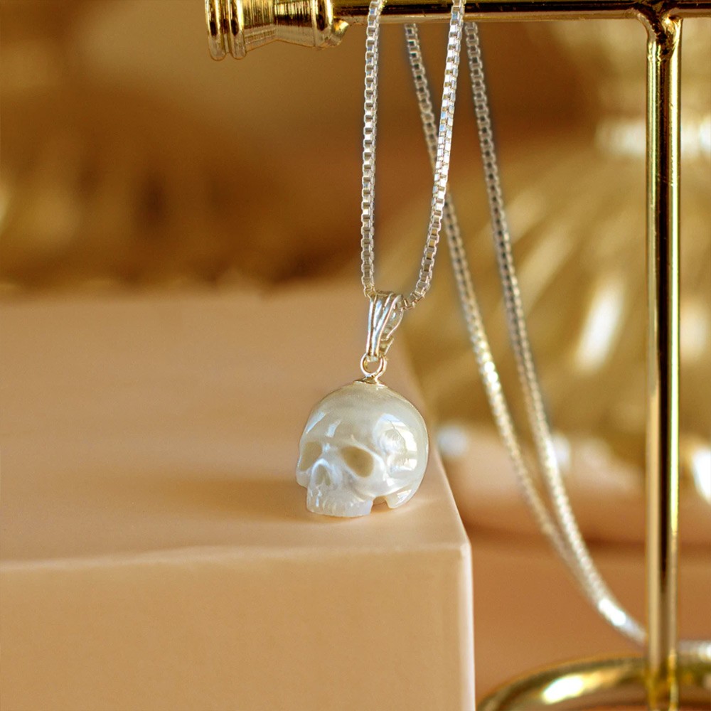 pendentif squelette