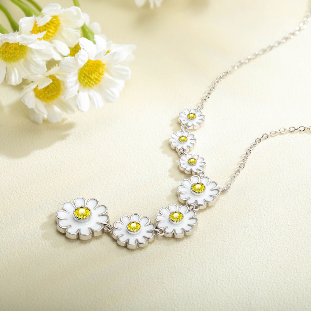 floral necklace