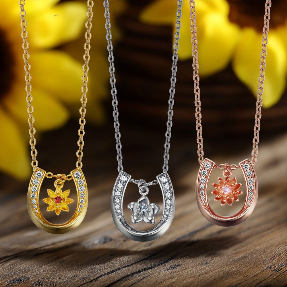 horse shoe necklace women