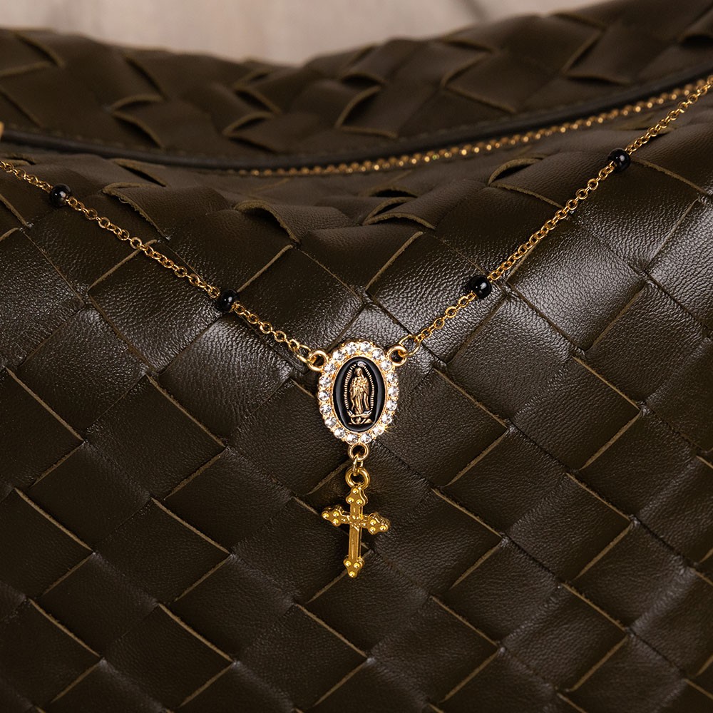 Purse Decor