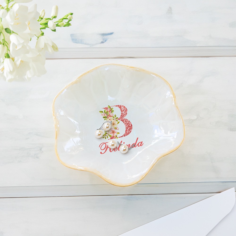 plat de bijoux