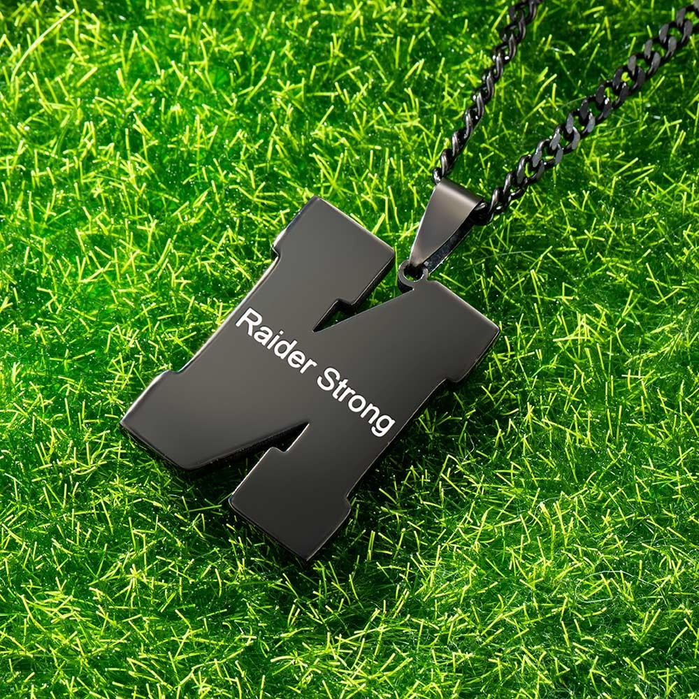 Collier de football personnalisé avec initiale et numéro, collier de football avec nom gravé, bijoux de sport, cadeau pour les athlètes/maman de football/filles/fans