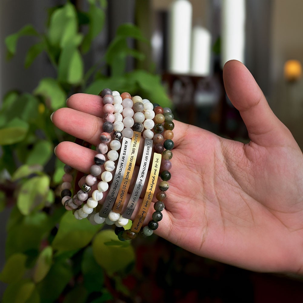 Bracelet avec citation édifiante