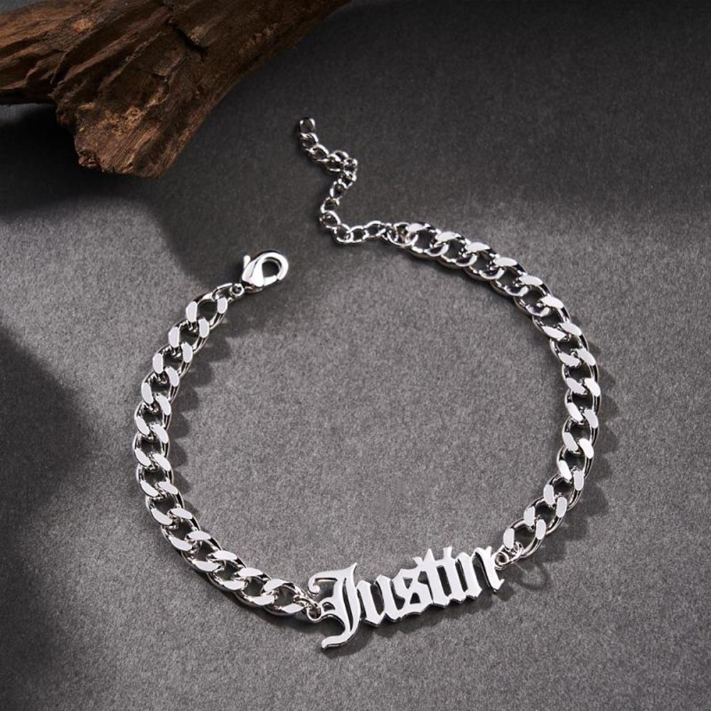 Personalisiertes Kubanisches Gliederarmband für Herren, Edelstahl-Panzerkette mit individuellem Namen, stilvolles Geschenk für Ihn