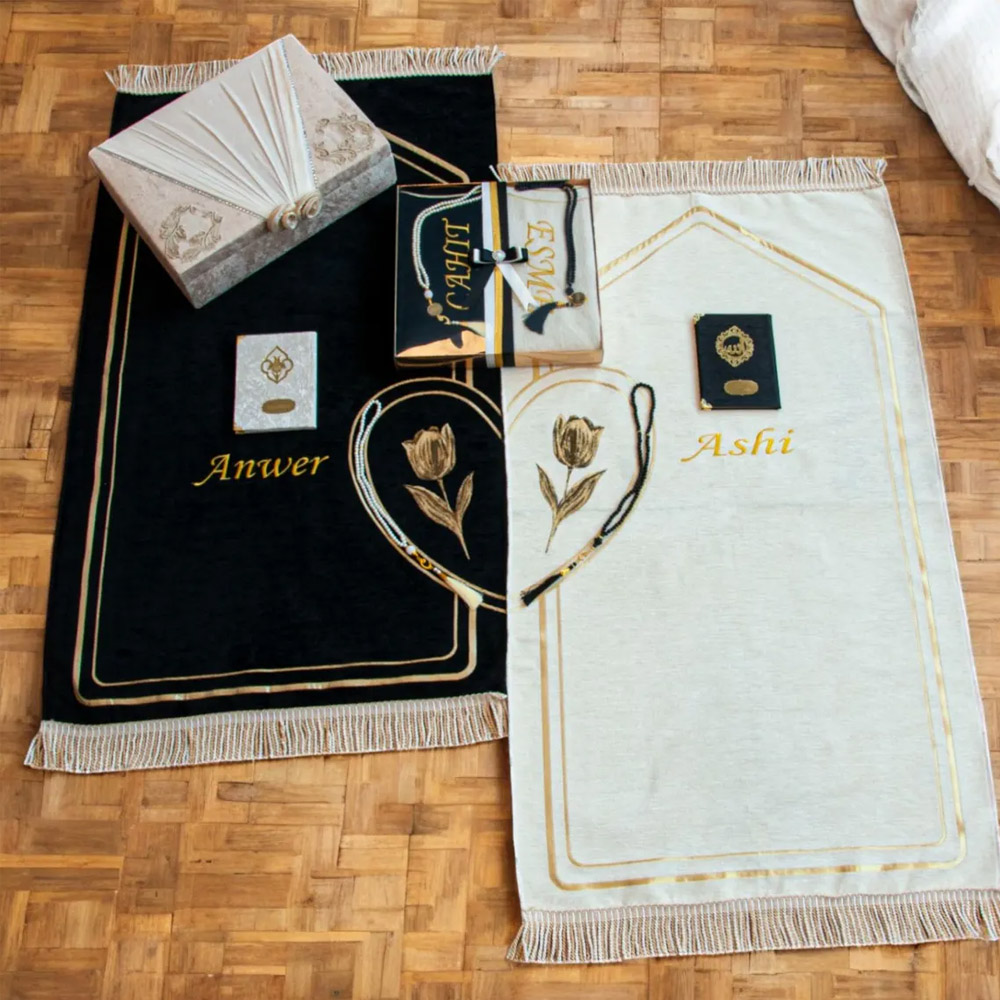 (Set of 2) Personalized Name Rose Heart Pattern Prayer Mat, Chenille Prayer Rugs with Tassel, Wedding/Eid Gift for Newlyweds/Islamic Friends