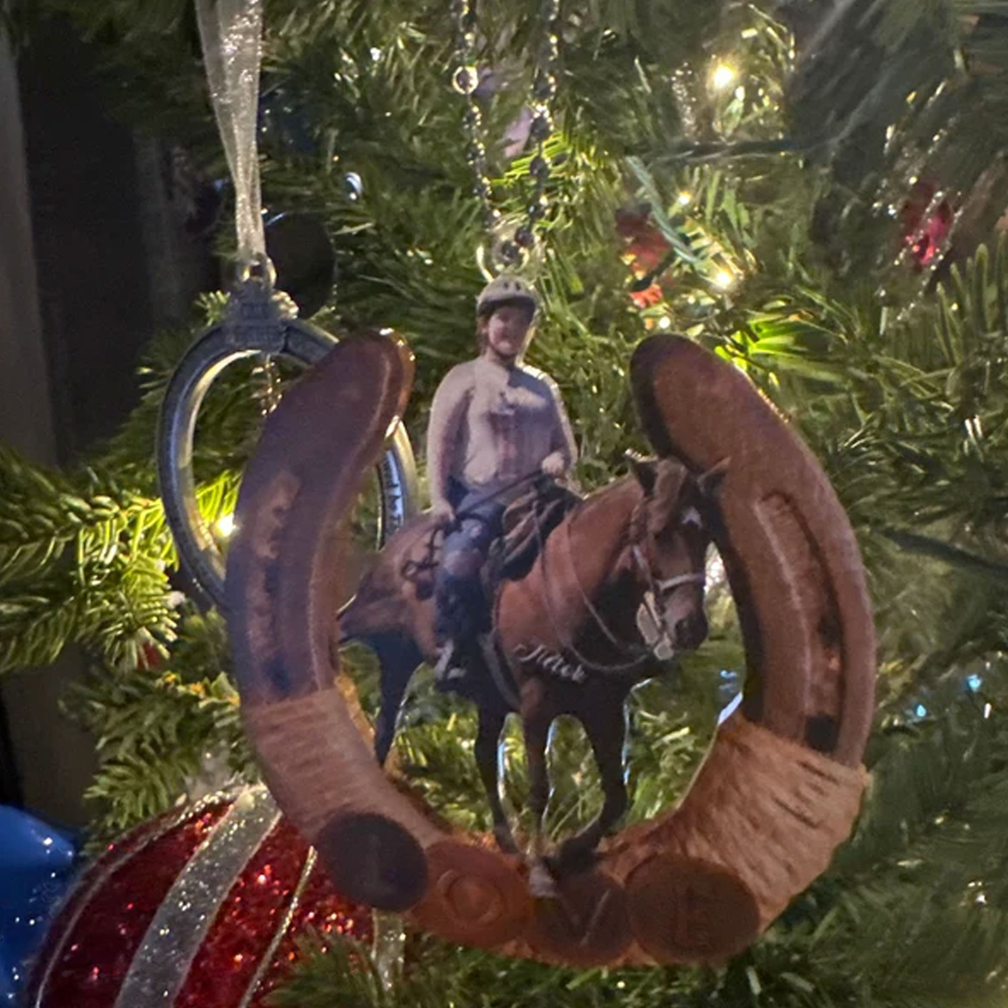Personalized Name & Photo Horseshoe Christmas Ornament, Custom Portrait Hanging Holiday Decor, Christmas Gift for Horse Lovers/Riders/Equestrians