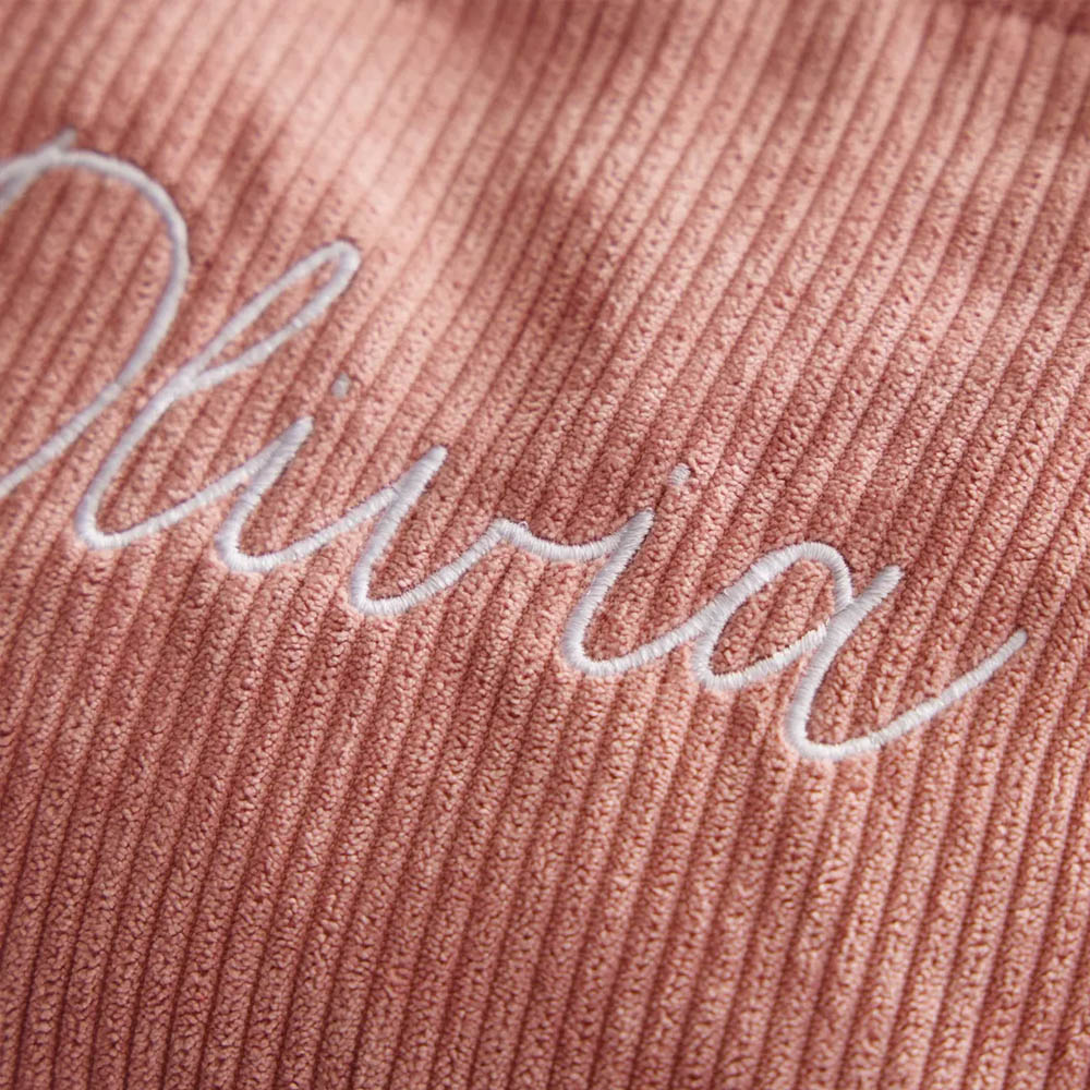 Personalisierte Kosmetiktasche aus Cord mit Namensstickerei, großes Fassungsvermögen, ideales Geschenk für Junggesellinnenabschiede, Freundinnen oder Brautjungfern.