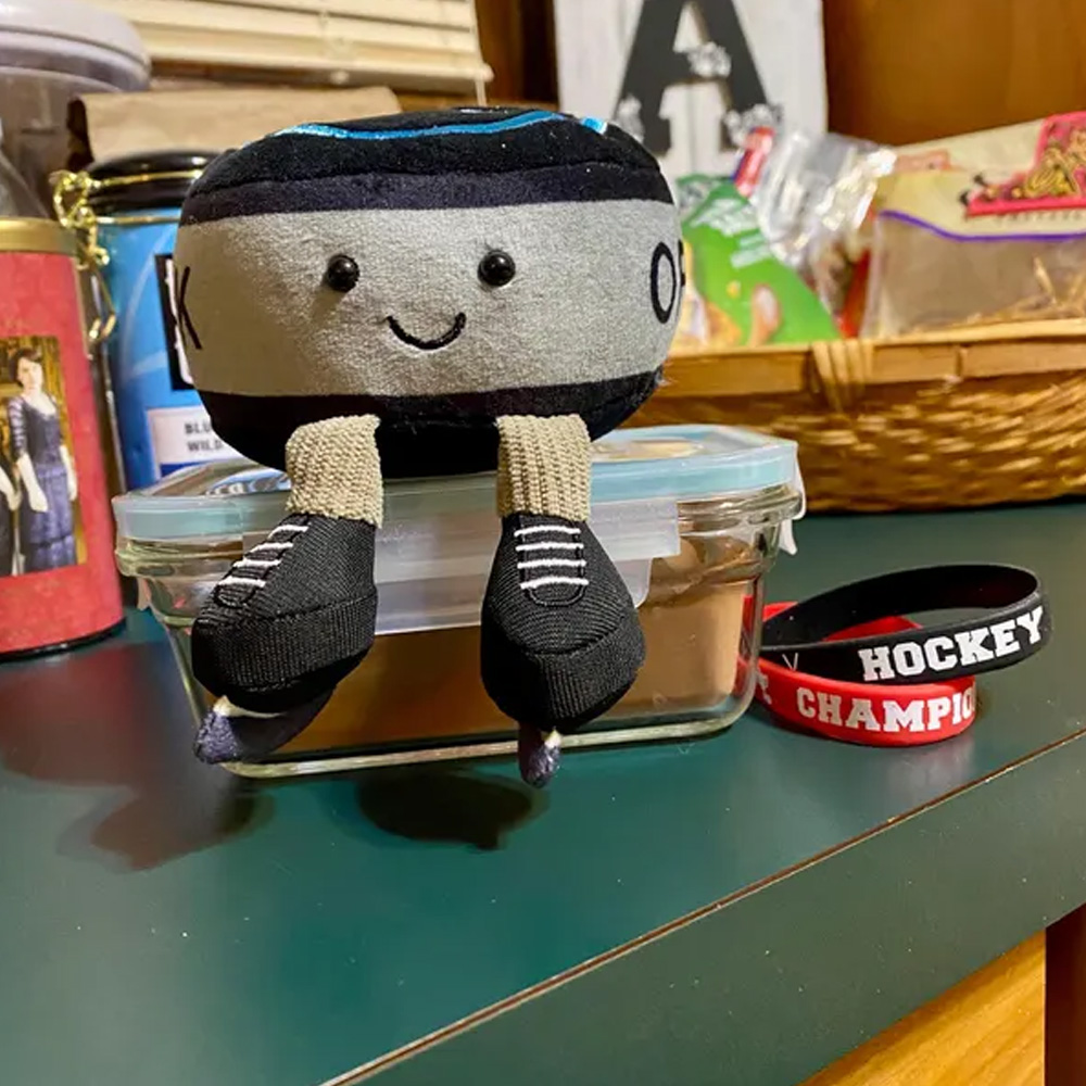Personalized Name Hockey Puck Plush Toy with Legs, Cute Sport Plush Doll, Bag Charm, Sofa Bedroom Decor, Birthday Gift for Hockey Lovers/Fans/Kids