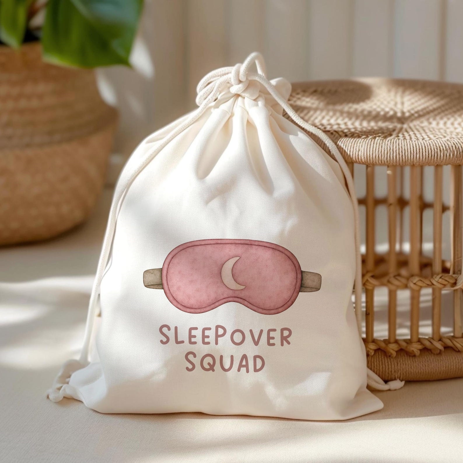 Personalized Sleepover Squad Party Drawstring Gift Bag with Name, Canvas Reusable Spa Pouch, Girl Night Party Favor, Birthday Gift for Girls/Besties