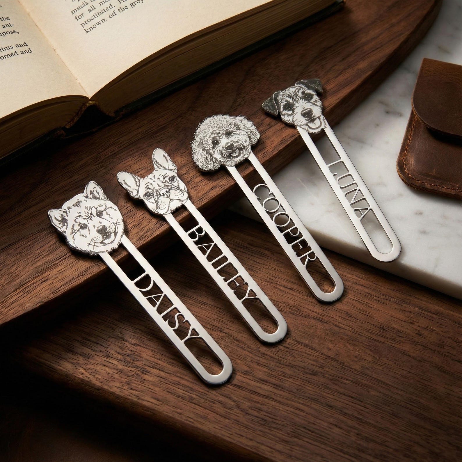 Personalized Pet Portrait Metal Bookmark with Name, Cat/Dog Face Hollow Cutout Book Marker, Memorial Keepsake, Birthday Gift for Pet Lovers/Readers