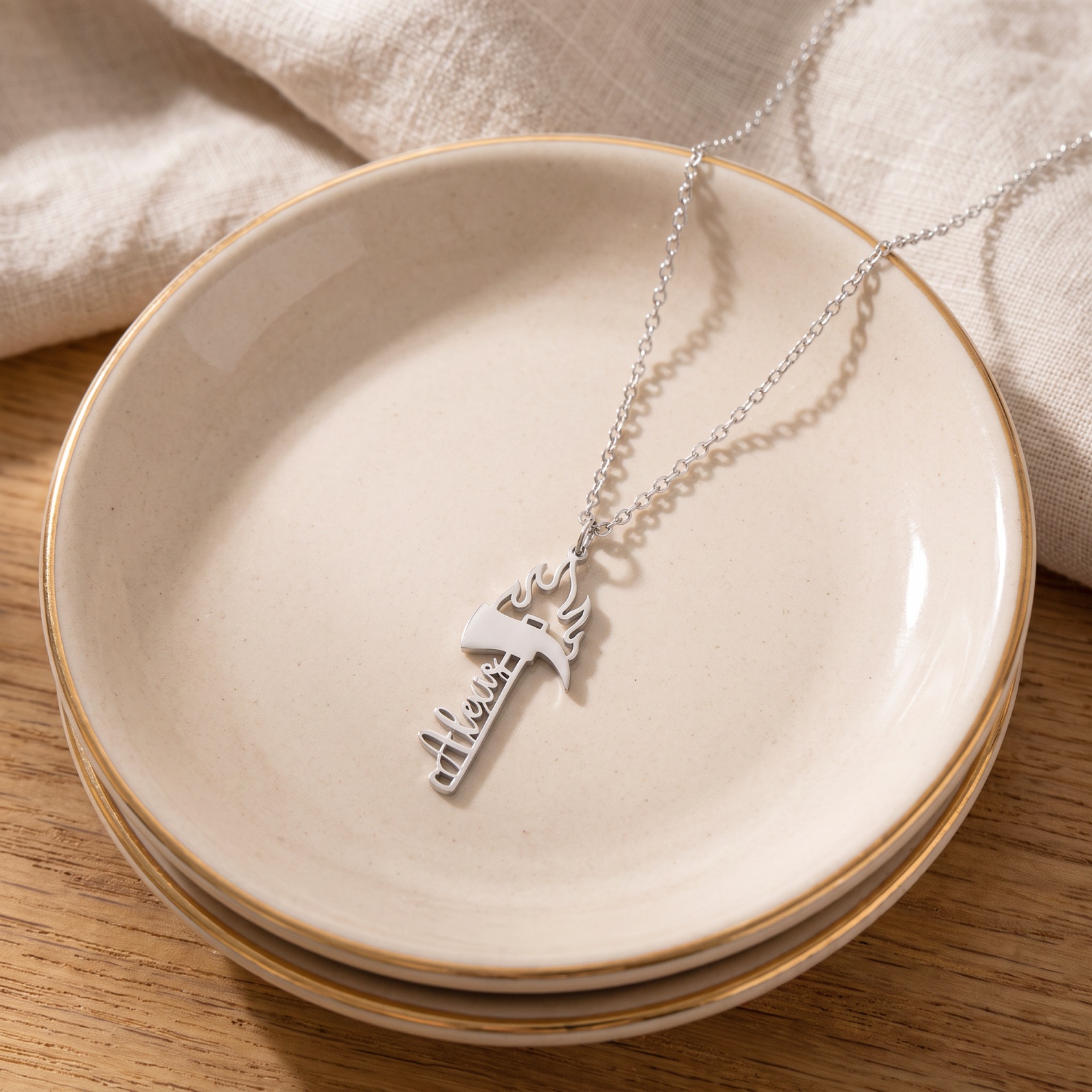 Necklace 