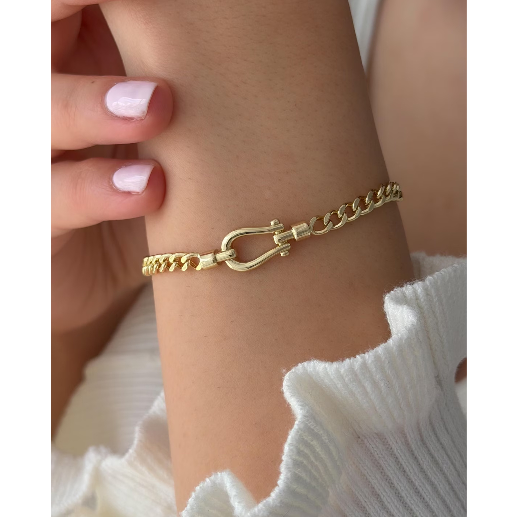 Gold Horseshoe Clasp Chain Bracelet, Minimalist Jewelry, Gift For Horse Lover