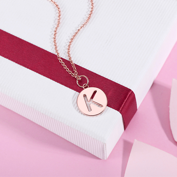 cut out initial