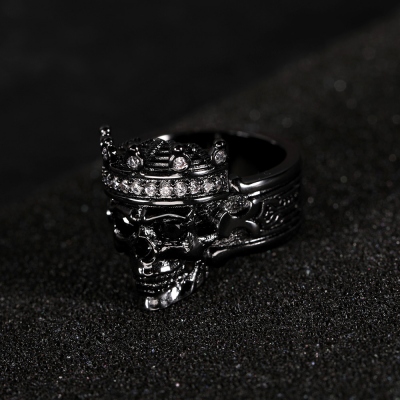skull ring