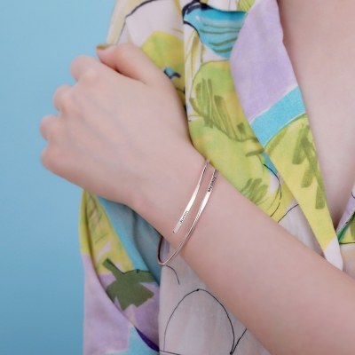 engraved name bracelet	