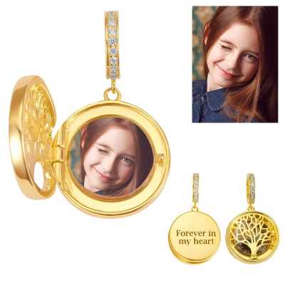 Charme de foto personalizado com gravura em ouro