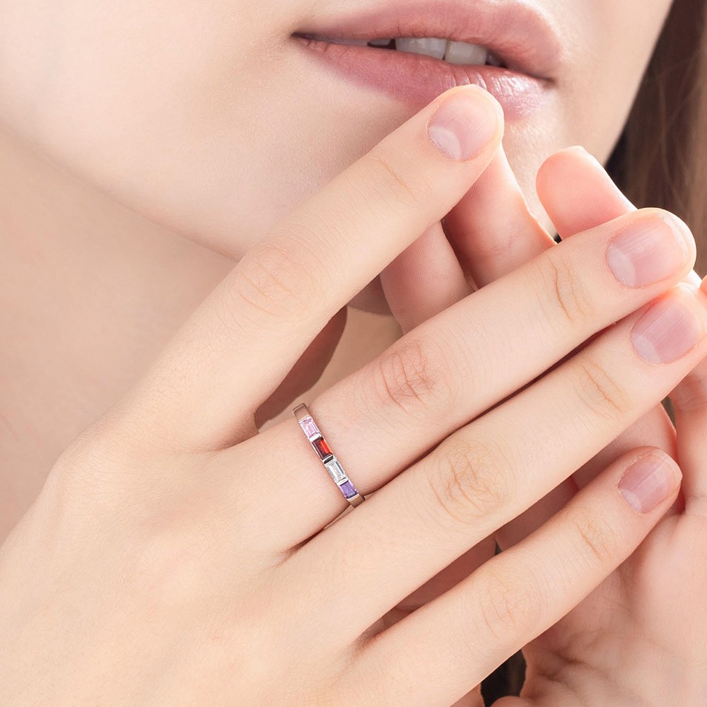 personalized ring wearing