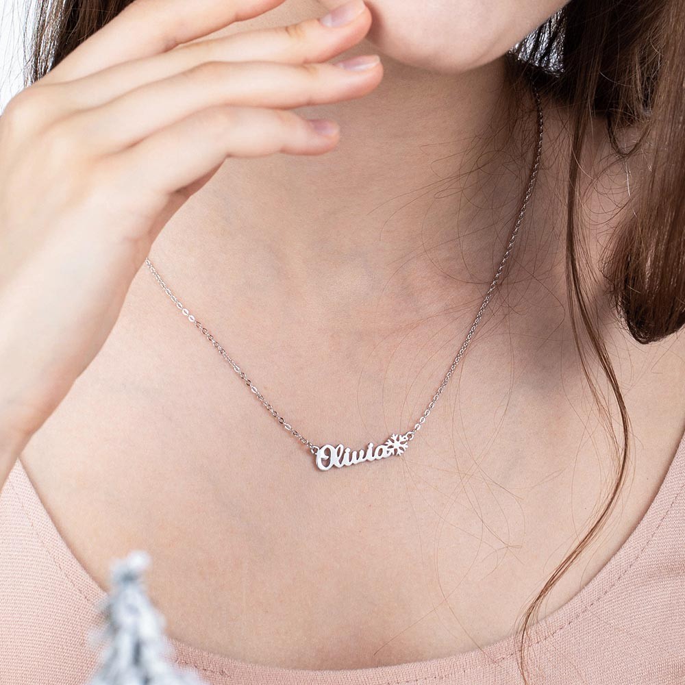 necklace wearing