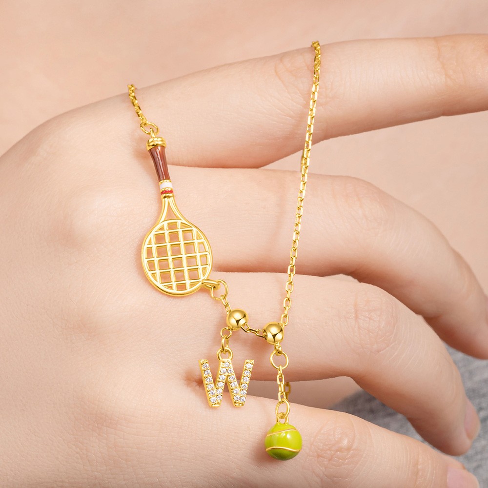 Personalisierte Tennisschläger-Halskette mit Initialen- und Ballanhänger, Sport-Anhänger-Halskette, zierlicher Schmuck, Geburtstags-/Spieltagsgeschenk für Tennisliebhaber/Frauen