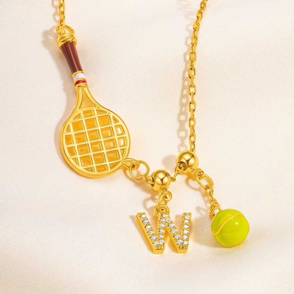 Personalisierte Tennisschläger-Halskette mit Initialen- und Ballanhänger, Sport-Anhänger-Halskette, zierlicher Schmuck, Geburtstags-/Spieltagsgeschenk für Tennisliebhaber/Frauen
