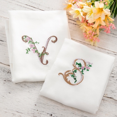 Custom Floral Letter Embroidered Linen Napkin, Personalized Embroidered Monogrammed Dinner Napkin, Mother's Day/Wedding/Cocktail Party Gift