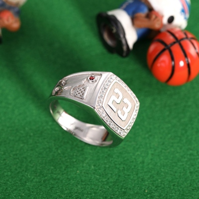 Birthstone ring