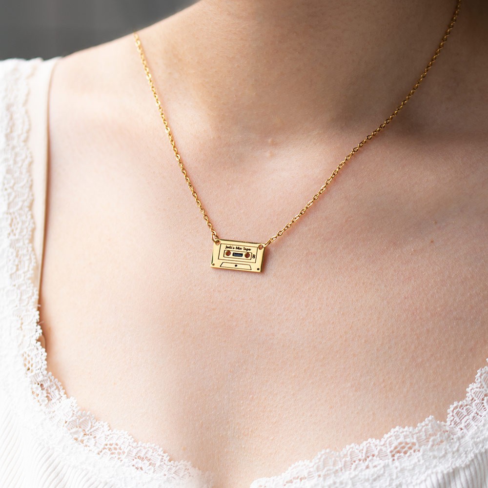 80's necklaces