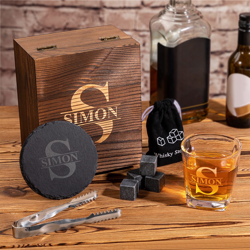 Whiskyglas-Set mit personalisiertem Monogramm und Gravur, Whiskysteine und Holzbox, Alkoholgeschenk, Geburtstags-Hochzeitsgeschenk für Papa/Bräutigam/Whiskyliebhaber