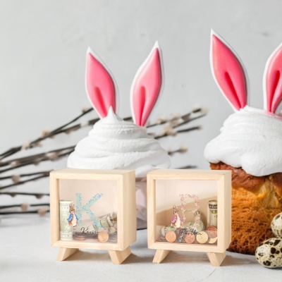 Personalized Floral Initial Peter Rabbit Piggy Bank with Name, Wooden Clear Window Money Box Saving Bank, Birthday/Easter Gift for Kids/Teens