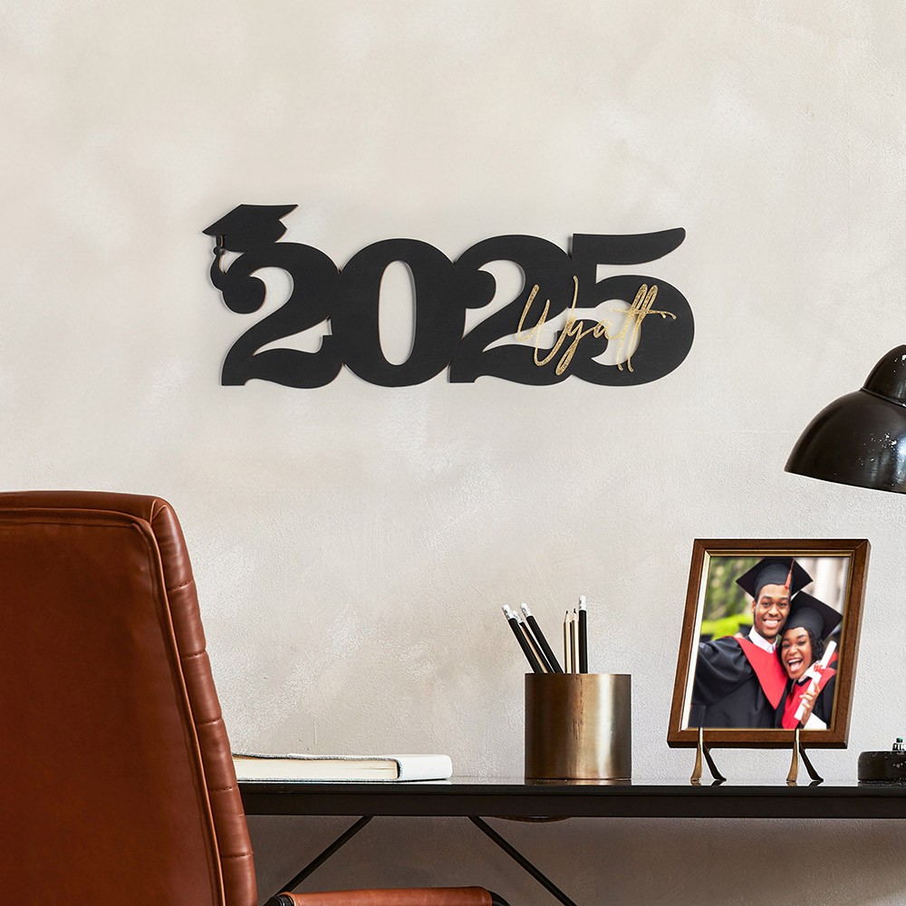 Custom 2025 Glitter Graduation Photo Prop, Wooden Graduation Sign with Name Senior Party Decoration/Dormitory Decoration, Graduation Gift