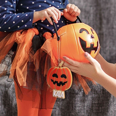 Personalisierter Halloween-Korbanhänger