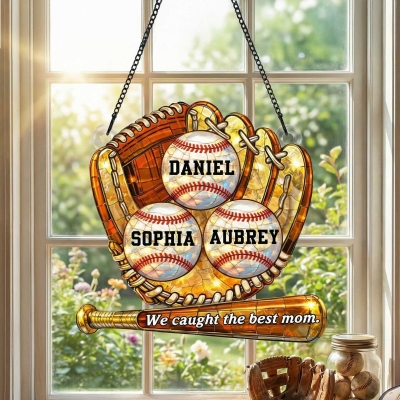 Personalized We Caught the Best Mom Baseball Design Suncatcher with Names, Acrylic Window Hanging, Home Decor, Mother’s Day Gift for Wife/Baseball Mom