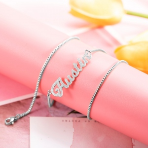 Personalized Sparkling Name Necklace in Silver