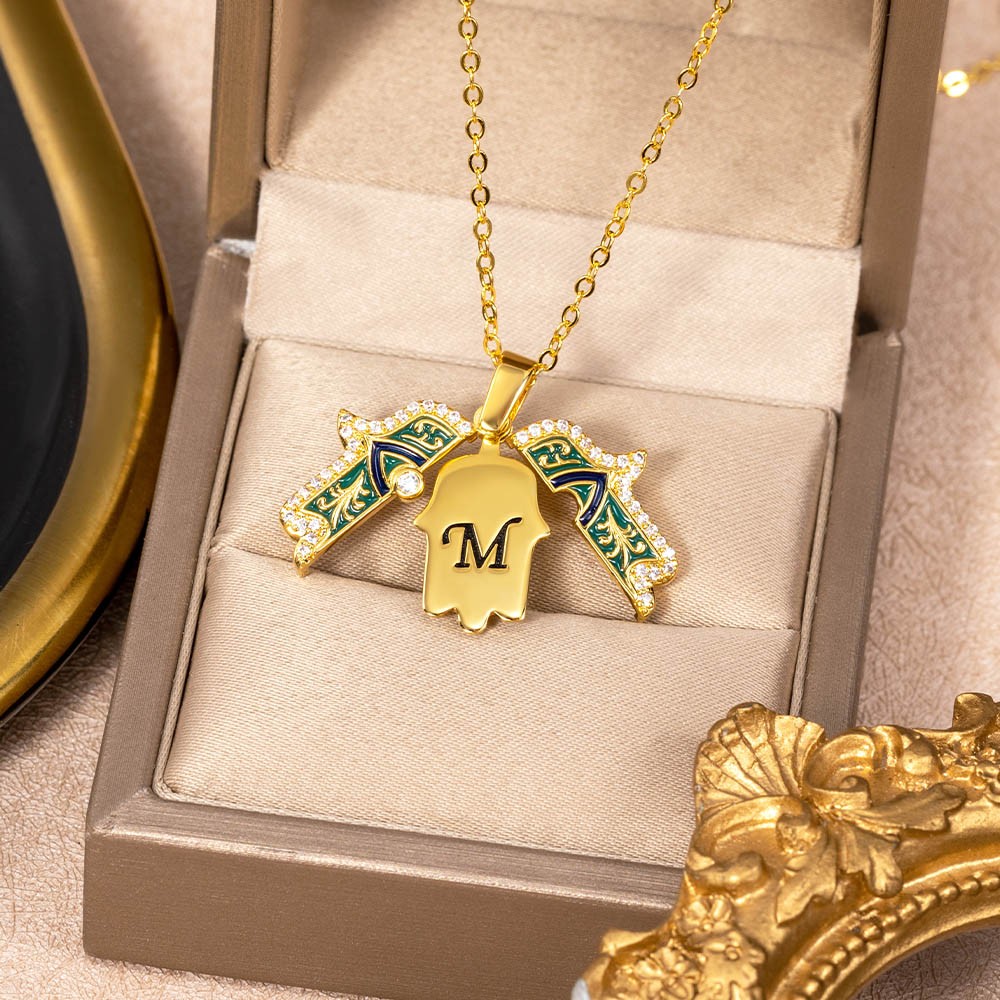 necklace amulet