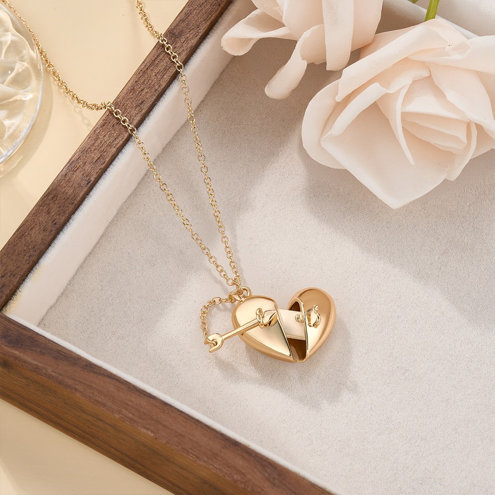 heart necklace