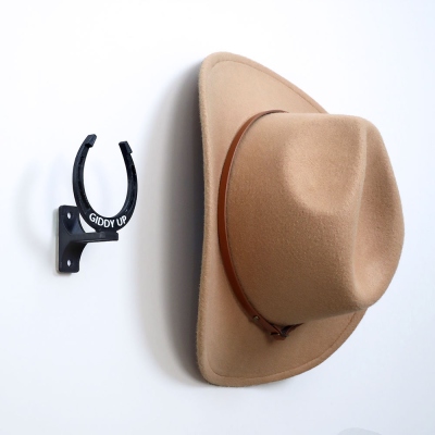 wall hat rack