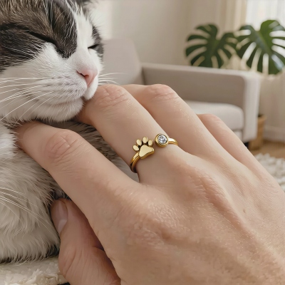 Personalisierter Geburtssteinring mit Haustierabdruck, zierlicher 3D-Herzanhänger mit Tierpfotenmotiv, ideales Geburtstags- oder Muttertagsgeschenk für Tierhalterinnen.