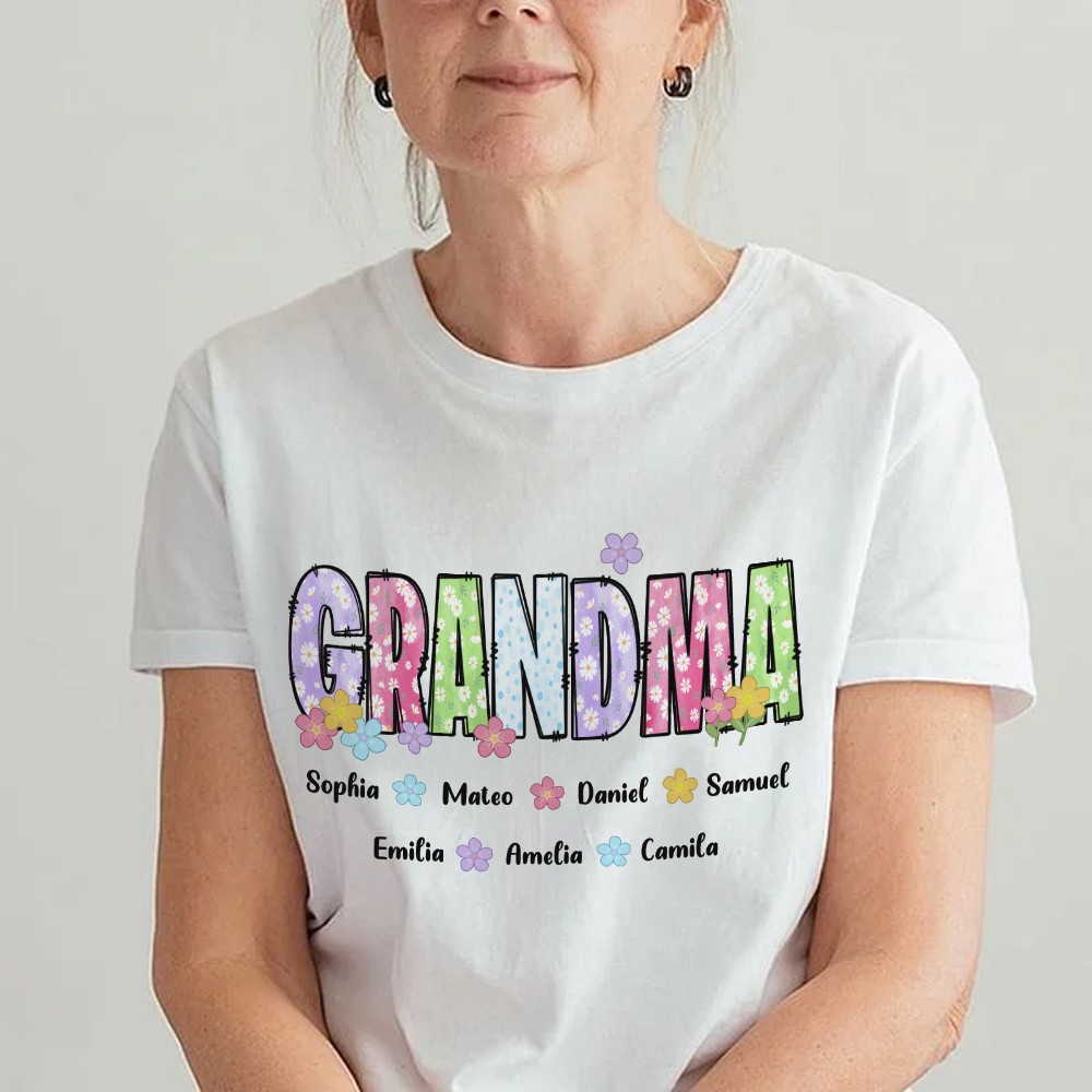 Mom T-Shirt with Family Names