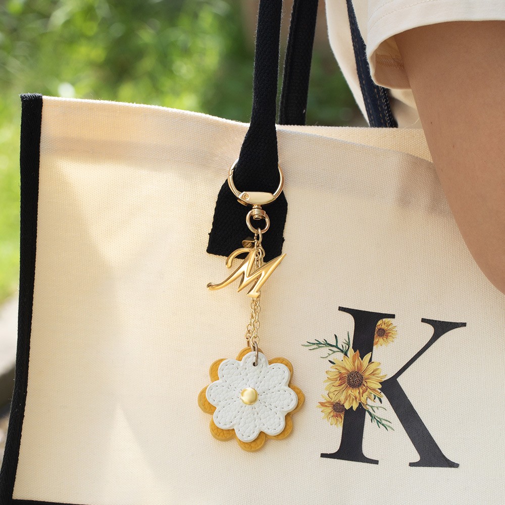 Daisy Hat Clip 