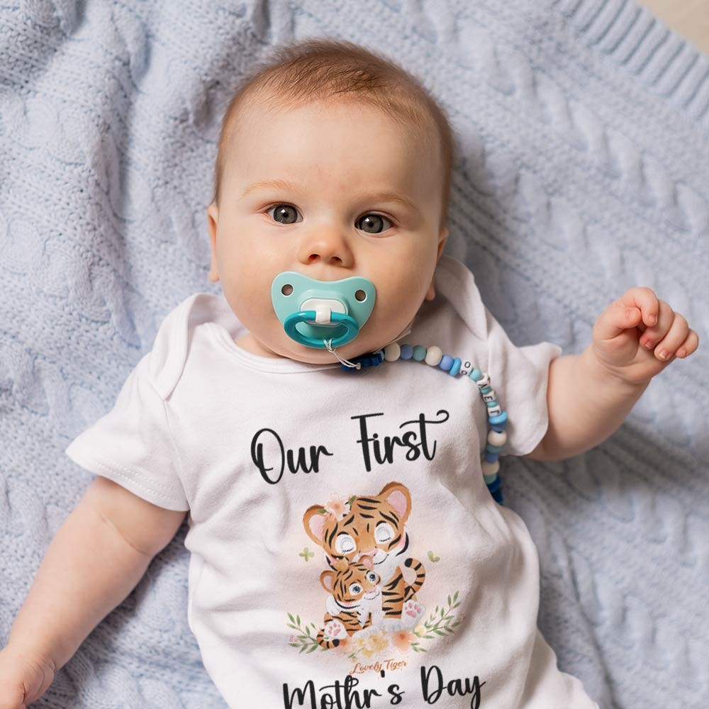 Our First Mother's Day Mom and Baby Set/Matching Shirt, Mummy and Baby Gift, Mama Baby Bunnies, T-shirt Bodysuit Romper Babygrow Vest Set, New Mom Gift, Mother's Day Gift